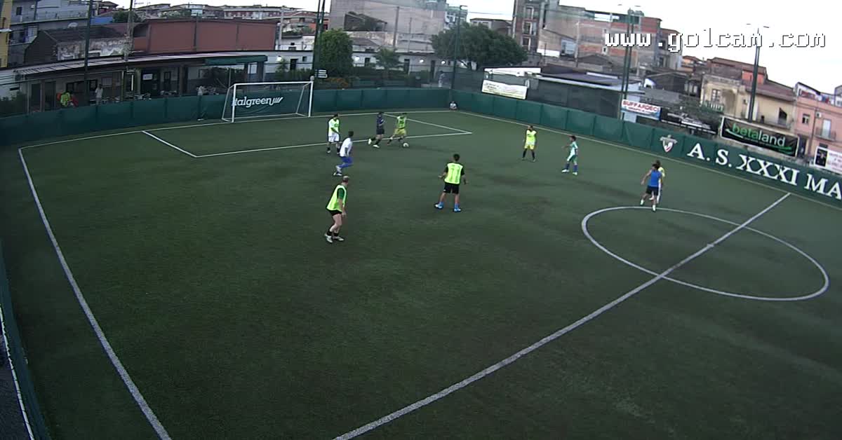 cucchiaio alla pistella sotto gli occhi degli osservatori del trapani calcio