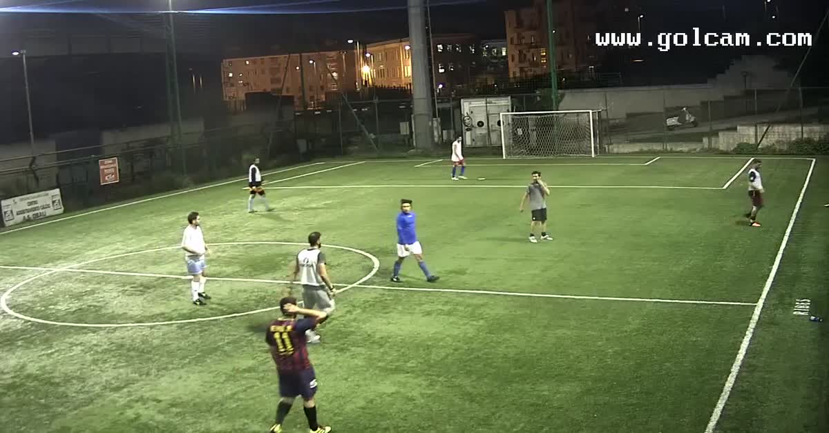 ruba palla... e gol...