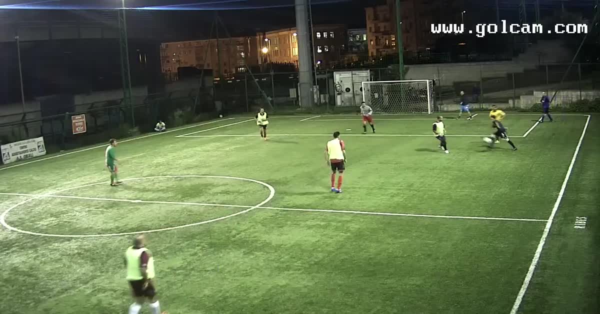 Assist man
