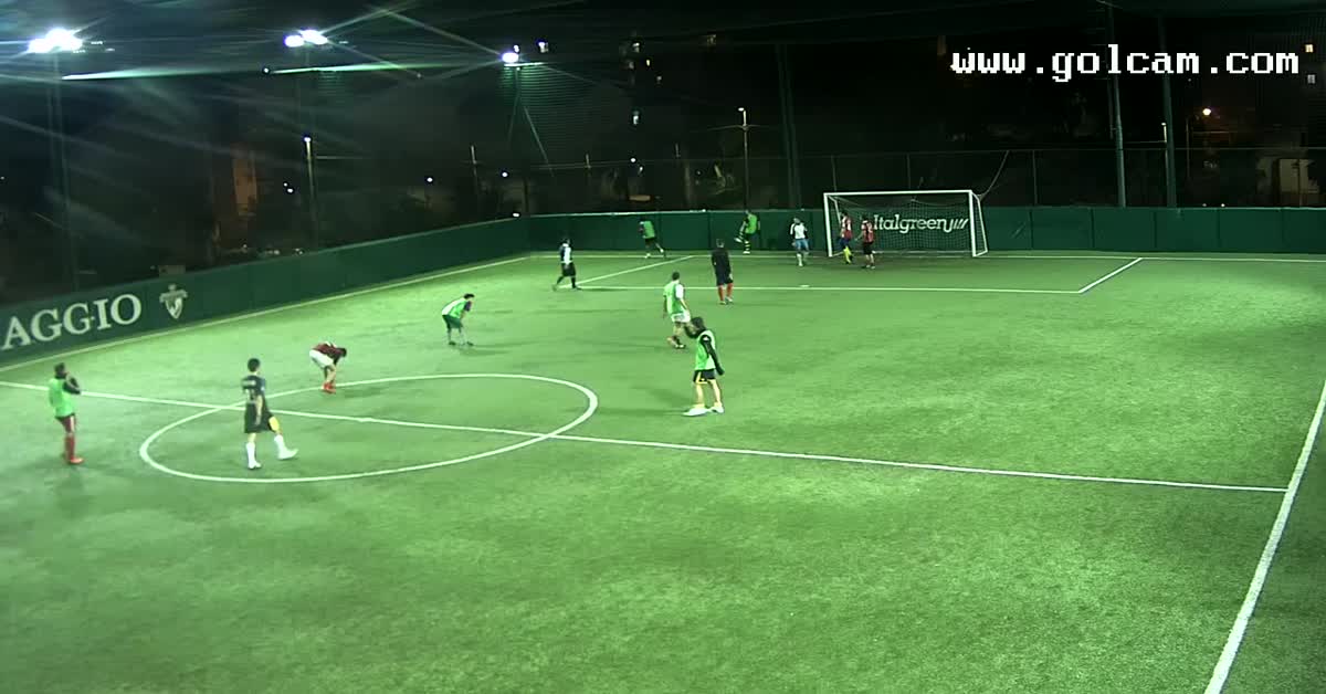 Gol di testa su calcio d'angolo