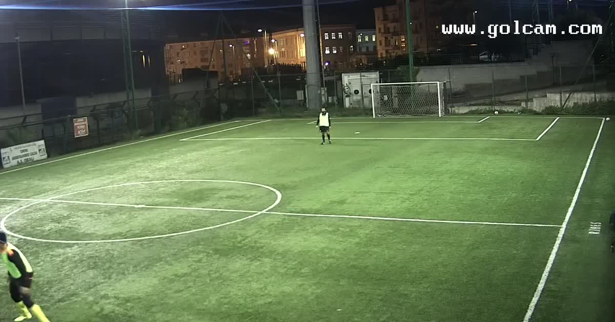 Gol sombrero 