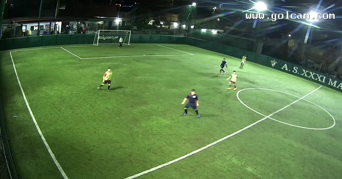 Palo traversa infine Gol!