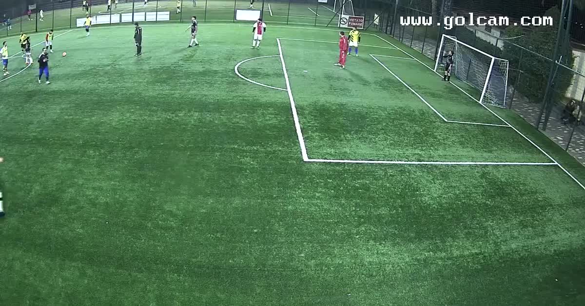 punizione alla cr7