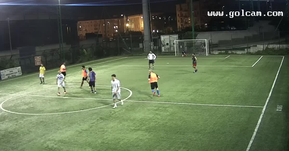 Si salta l'uomo e goal