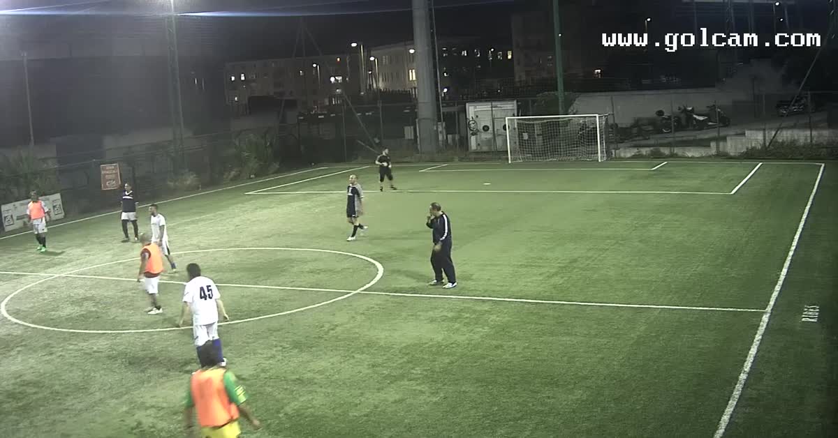Assist man