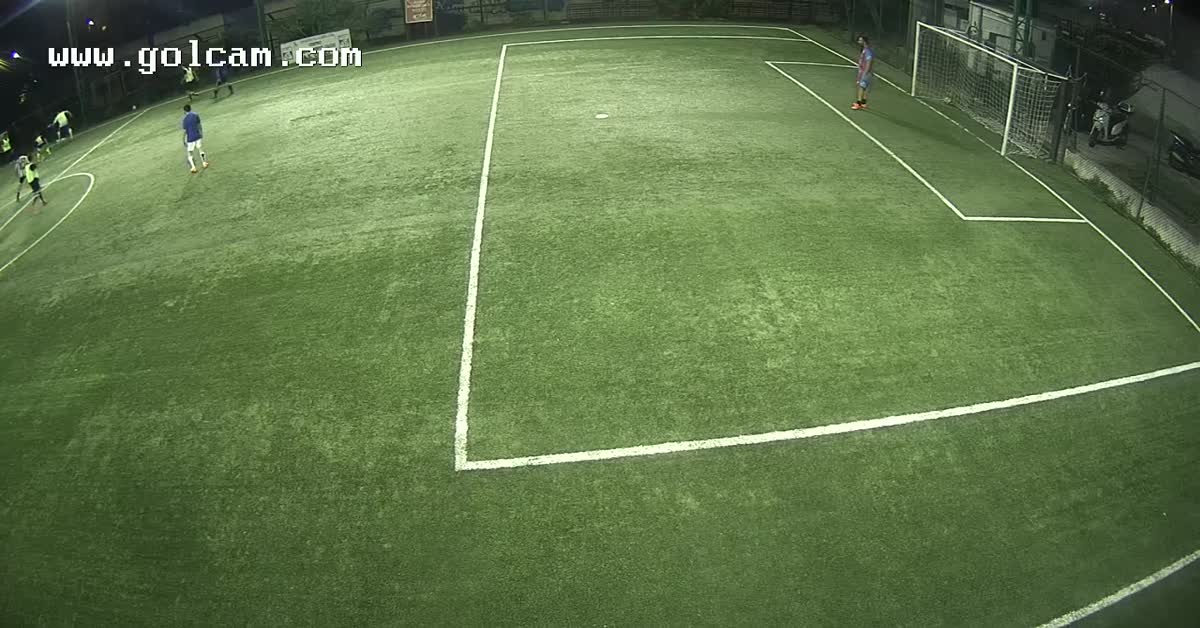 Dribbling  e gol d'estern