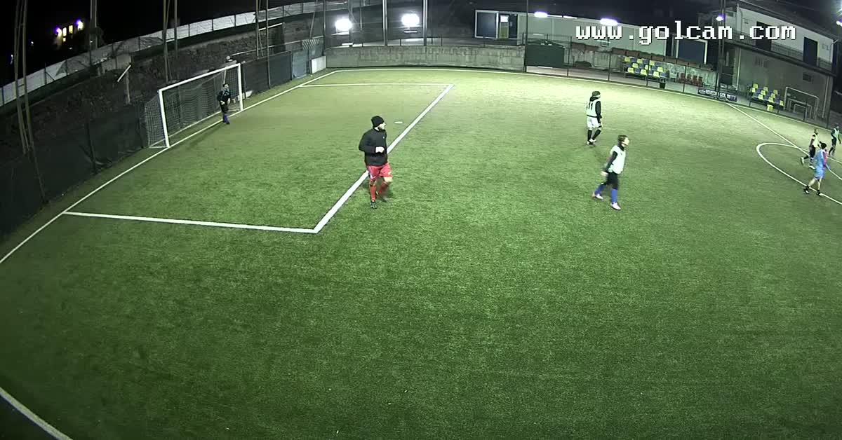 Gran gol da fuori