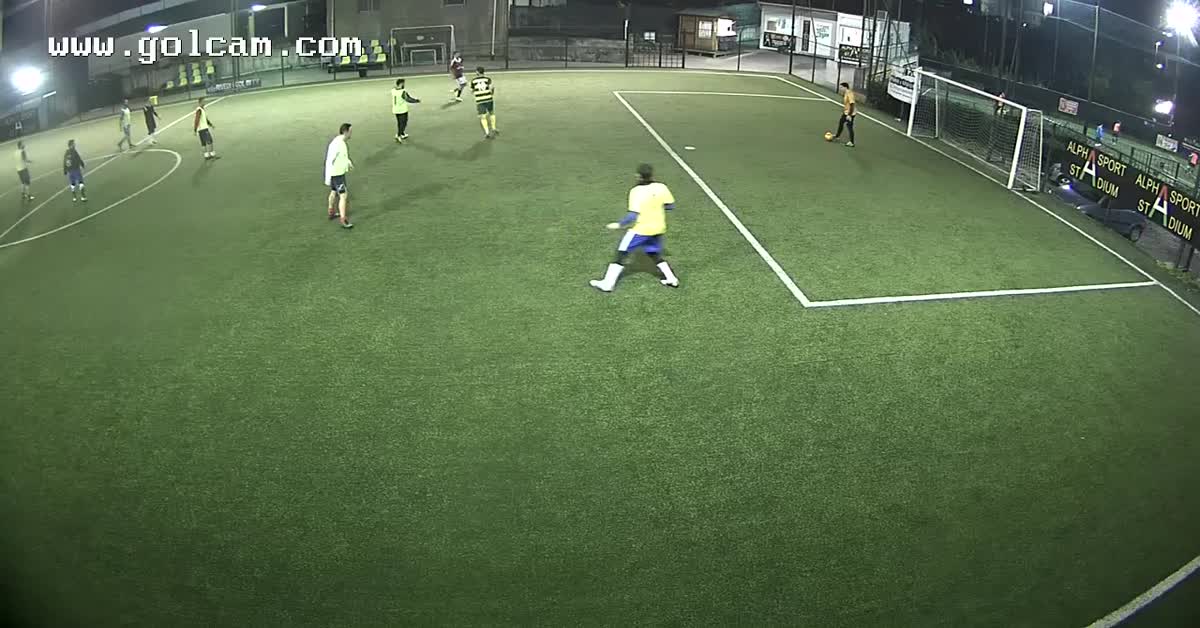 Goal da carambola !