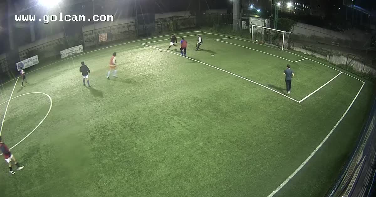 Tiro gol all'incrocio