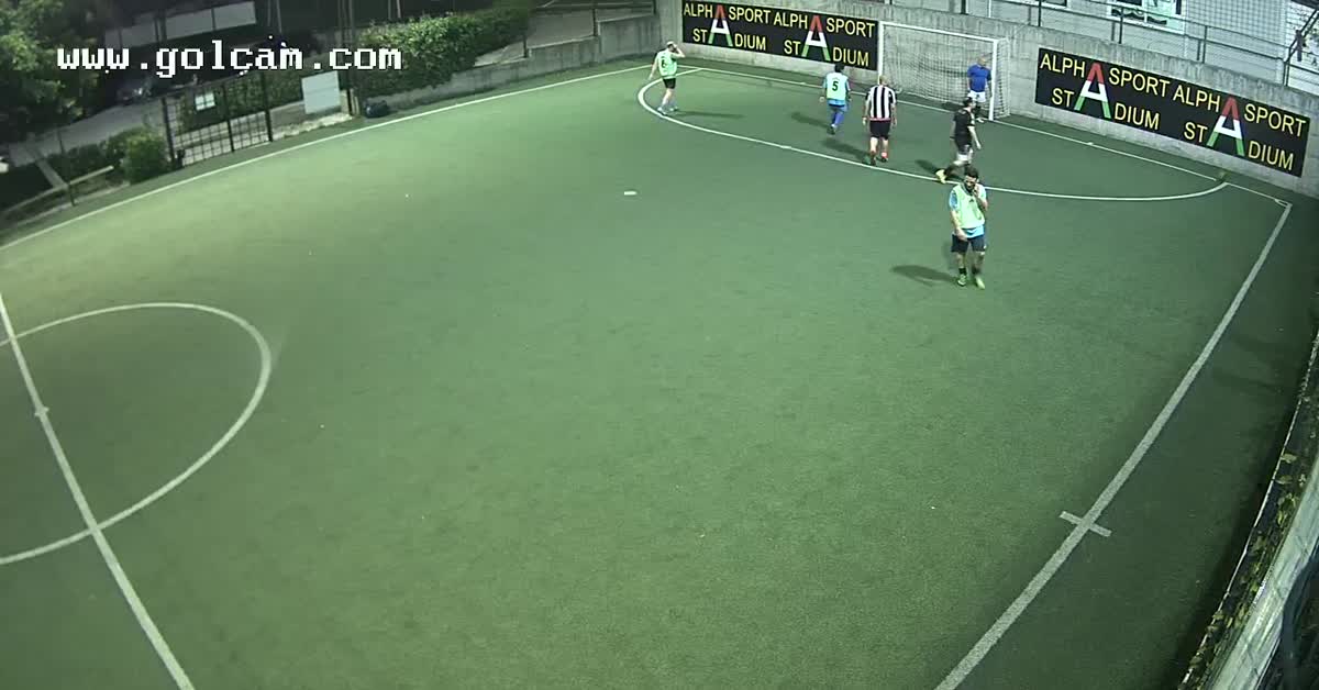 Goal di testa dopo palo