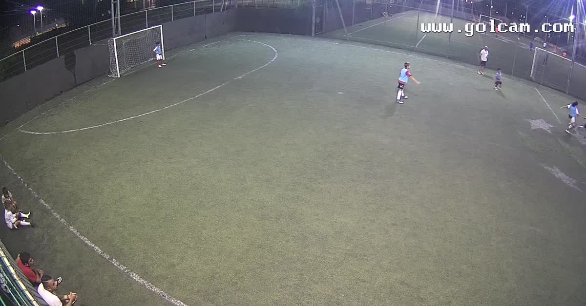 D'aiuto al gol raddoppio