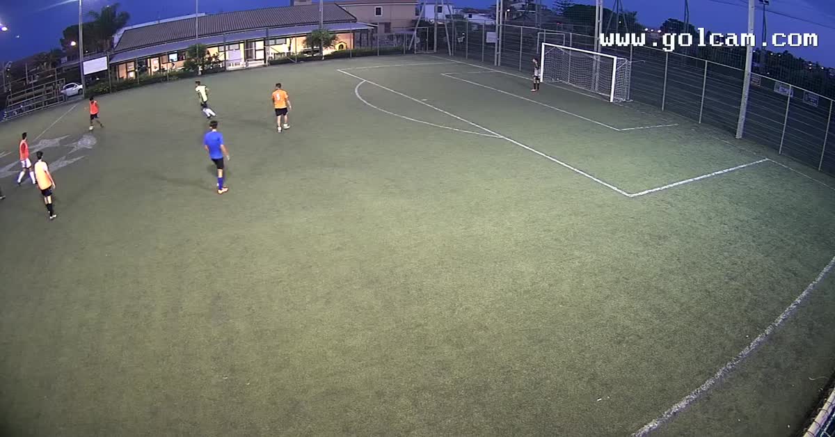 Tre dribbling e goal
