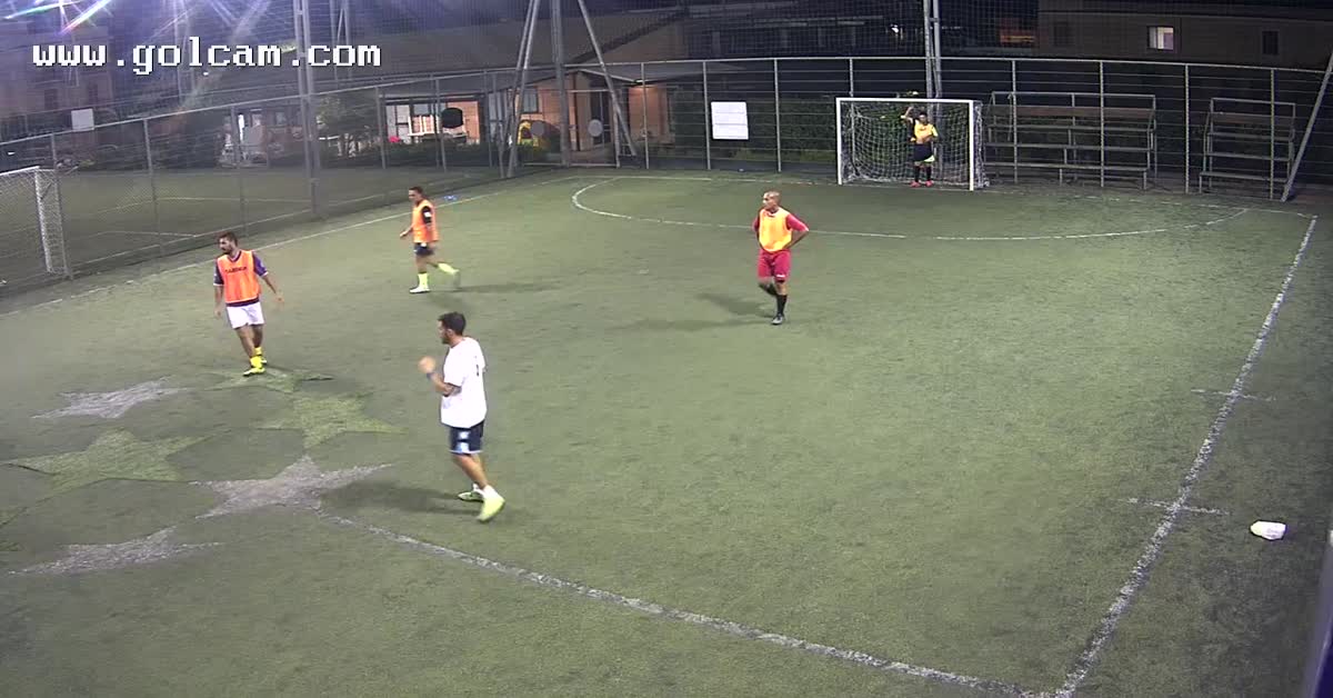 tiro davanti al portiere 