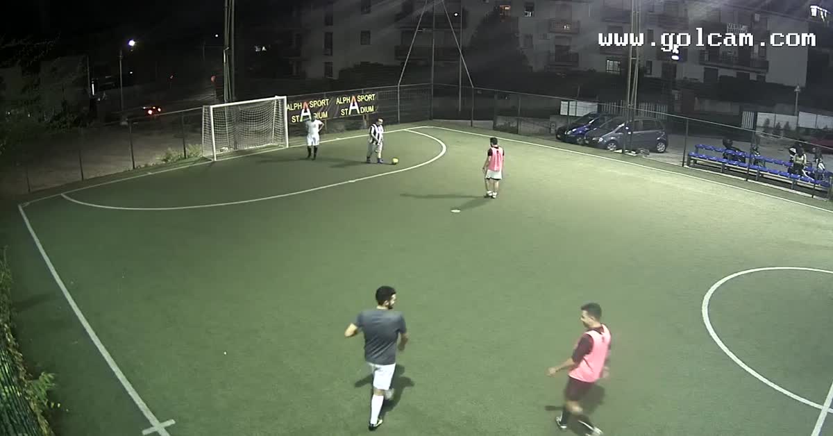 Gol Gaetano da fuori 