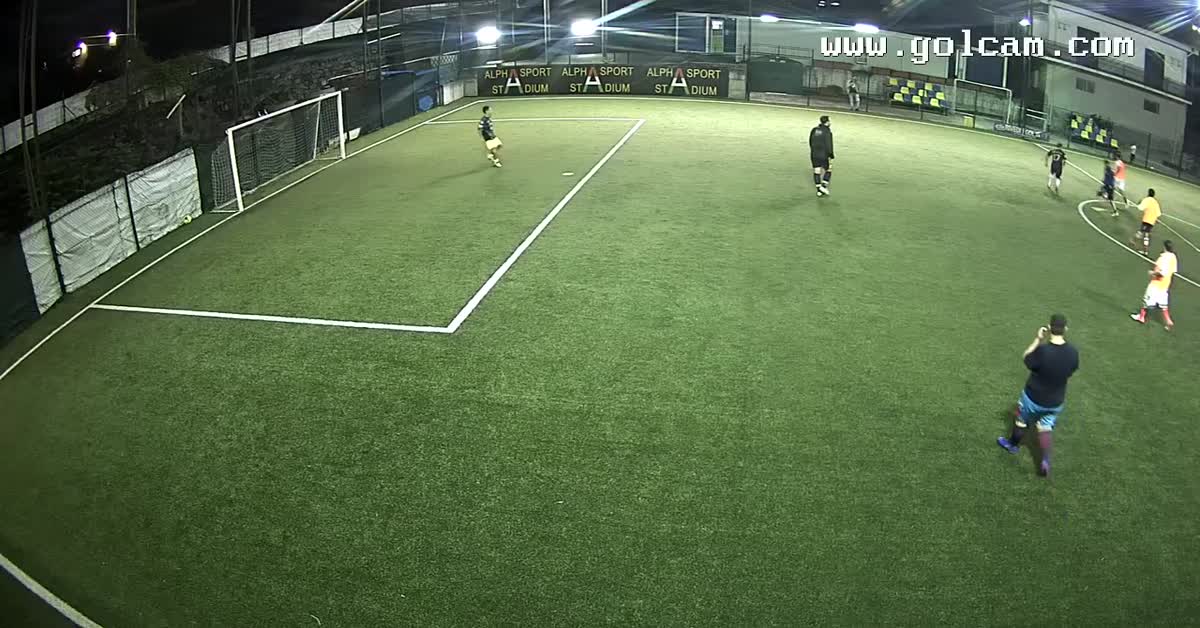 Azione tacco e pallonetto