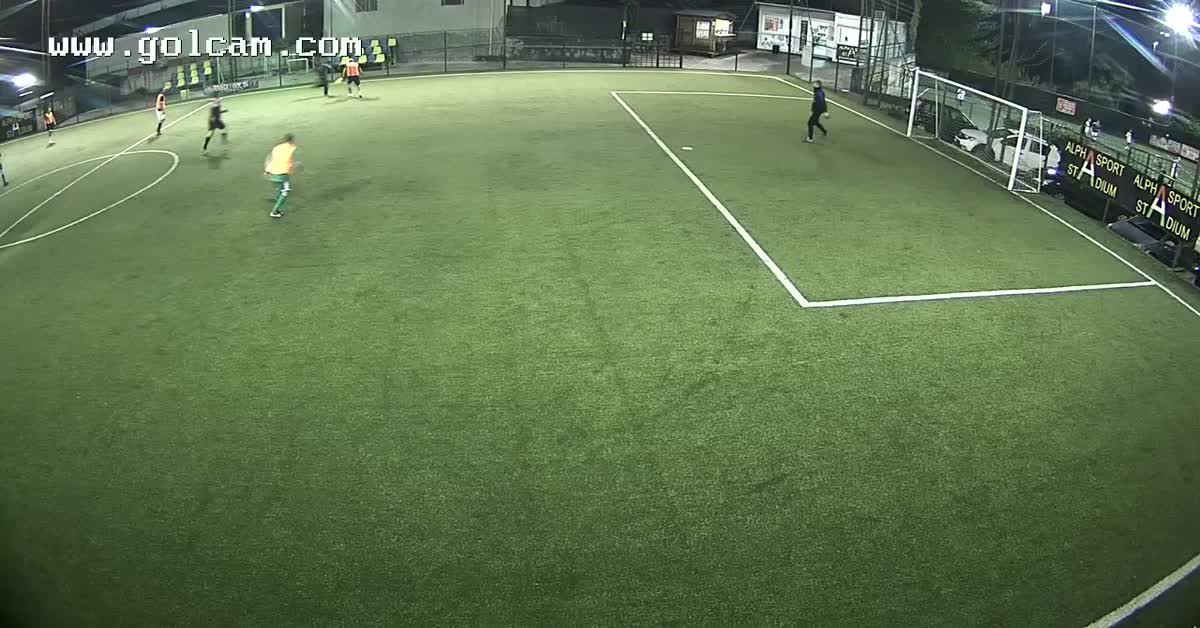 Tiro parato, tiro goal