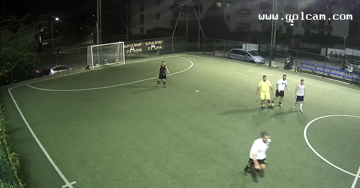 Goal da centrocampo