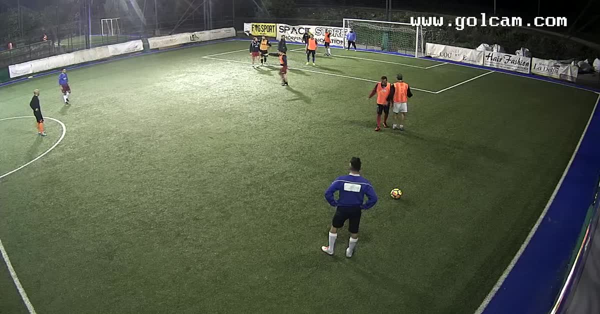 Traversa su punizione