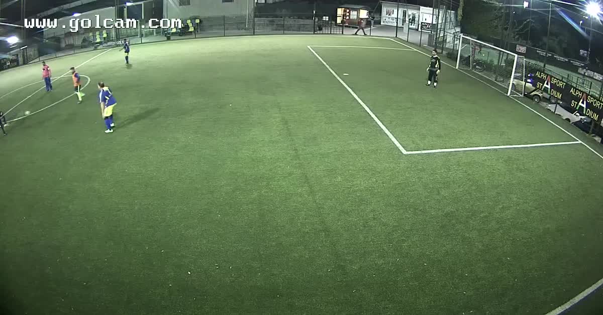 Palo quasi gol