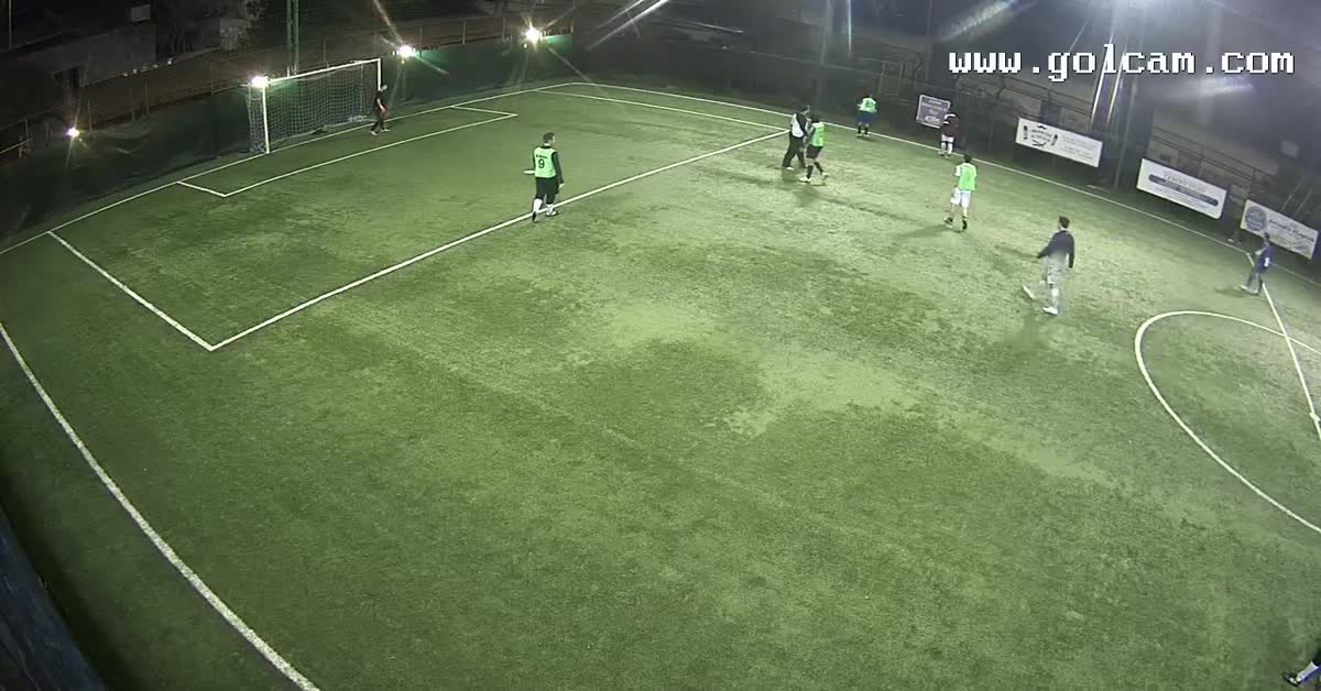 Tiro da fermo e gol