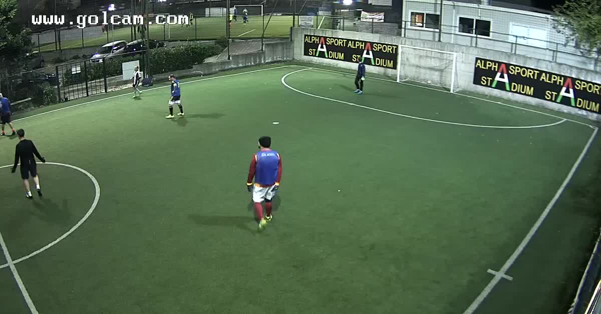 Passaggio di tacco e goal