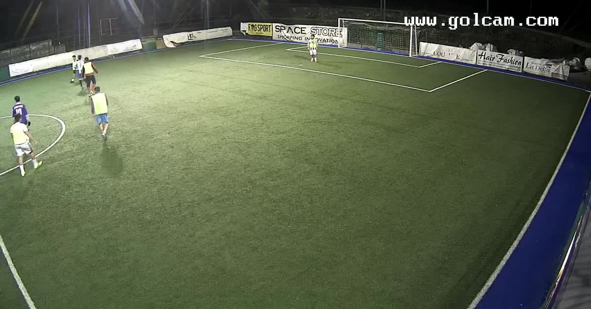 Gol in area