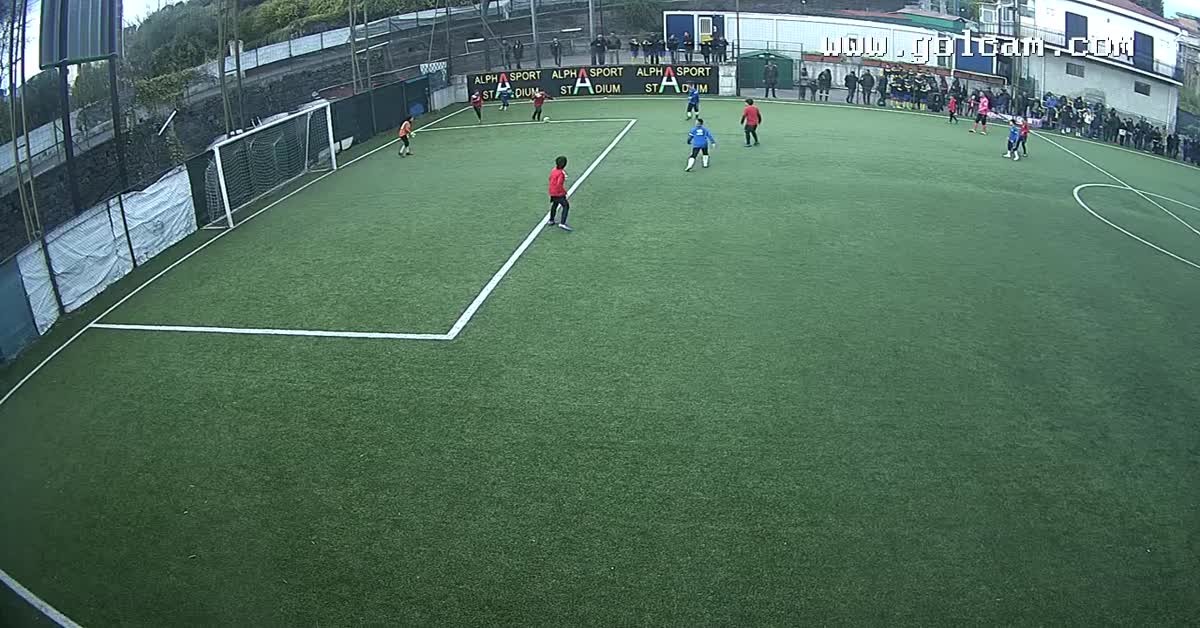 Goal da centro campo!!