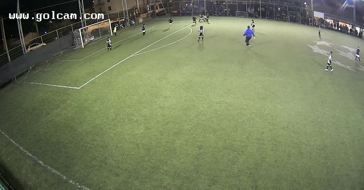 Gol di Checco da fuori