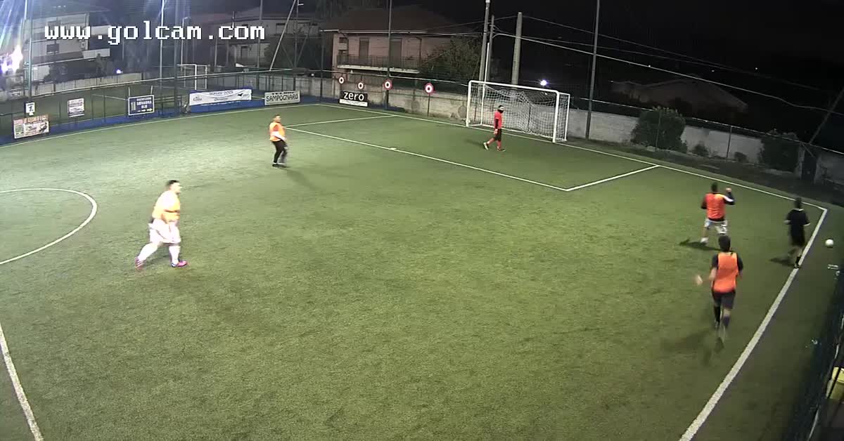 Goal di mano ahah