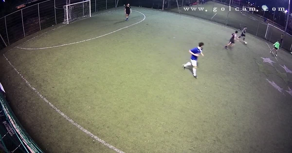 Dribla il portiere