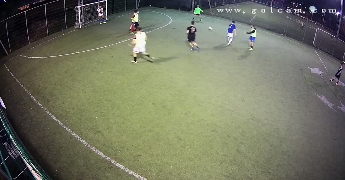 Tunnel sul portiere
