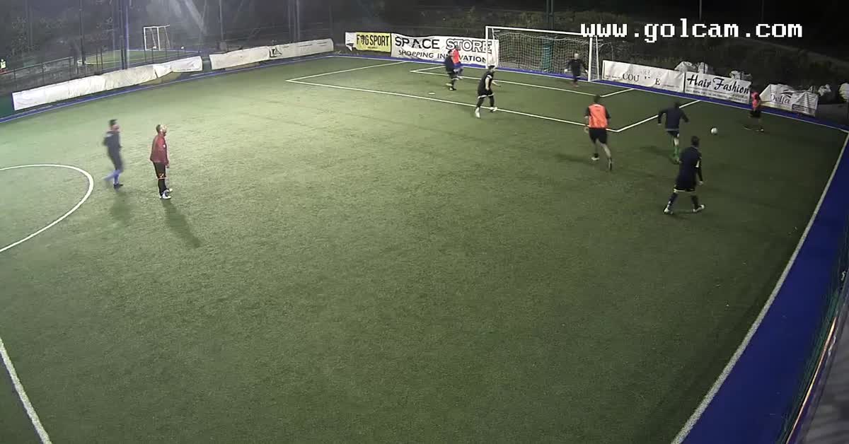 Suola indietro e gol