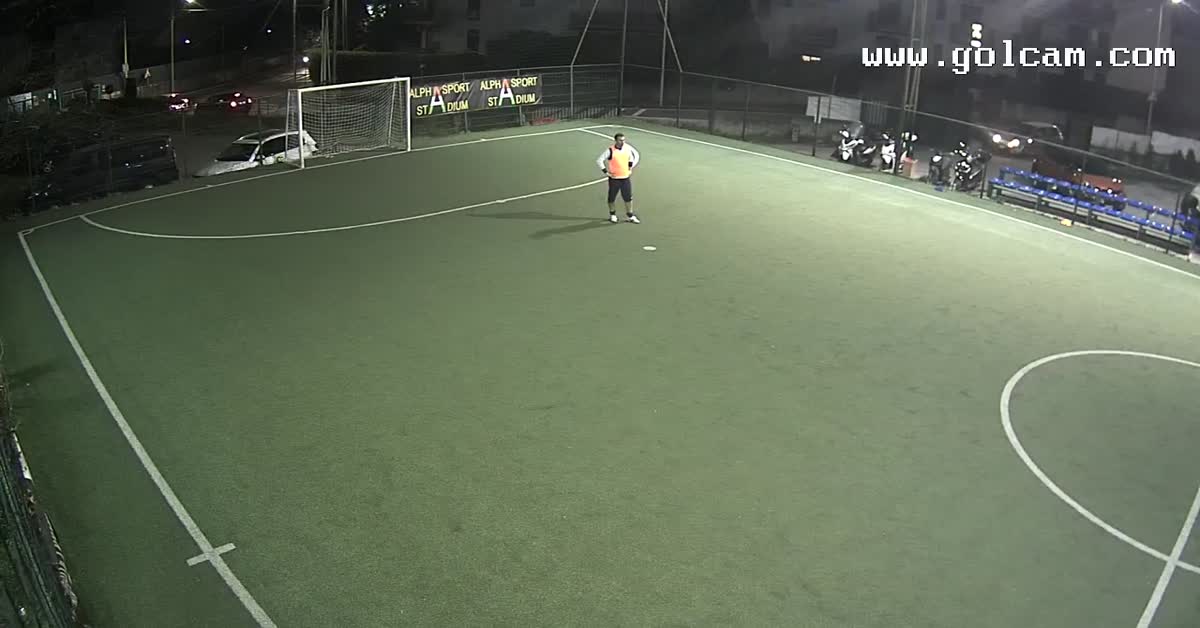 Tiro fortissimo goal