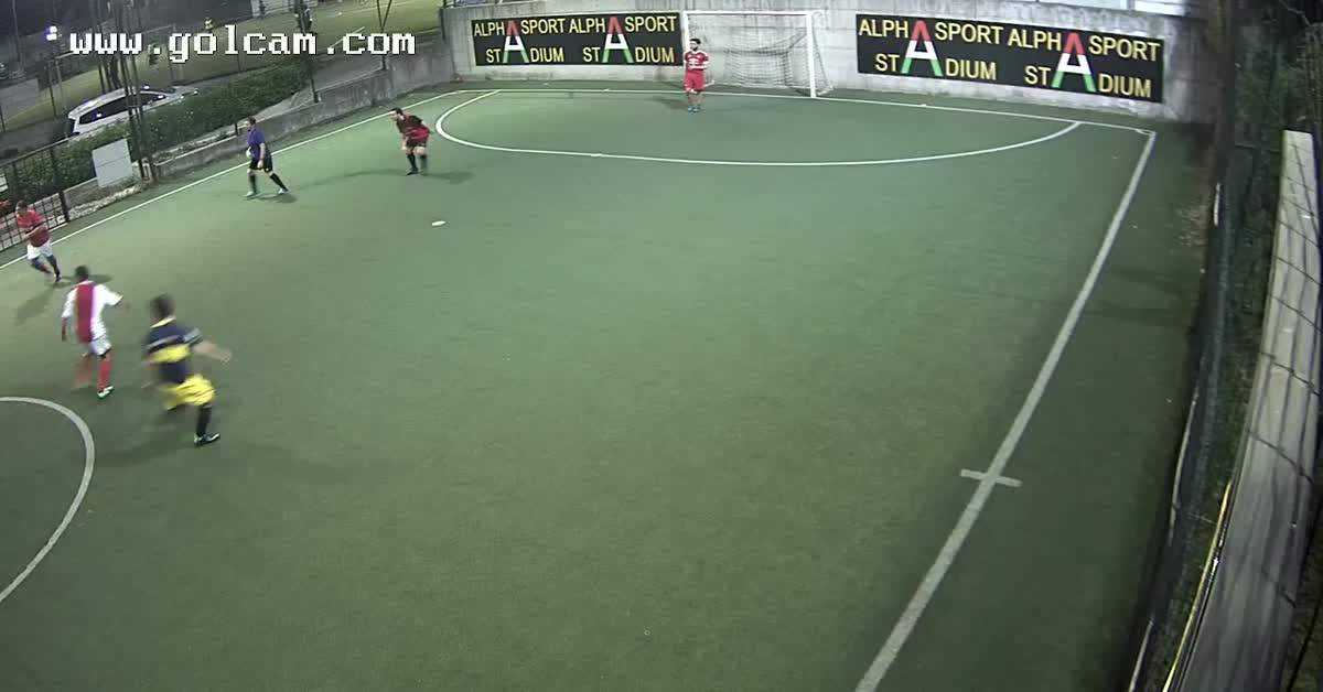 Contrasto vincente e gol