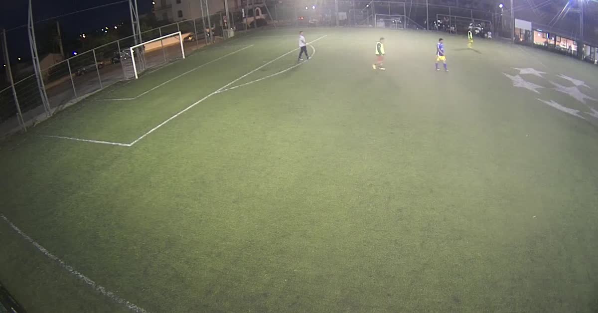 Gol di punta in diagonale