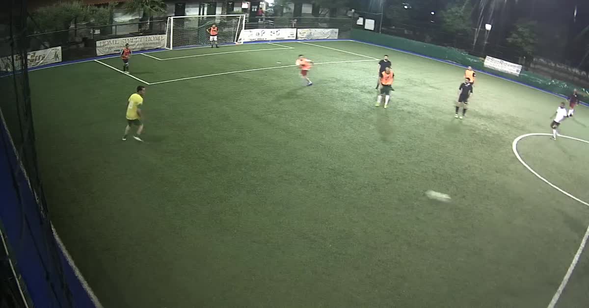 tiro sotto l incrocio