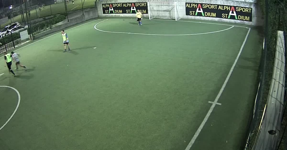 Serie di dribbling e palo