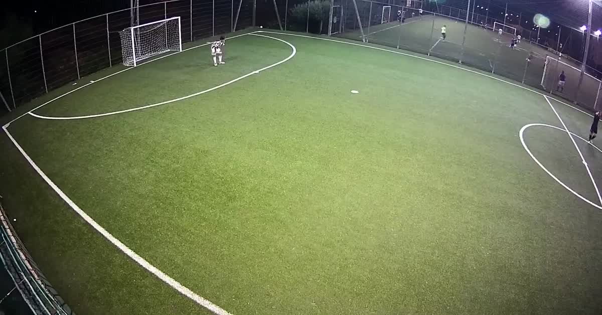 Tiro al volo...Gol!