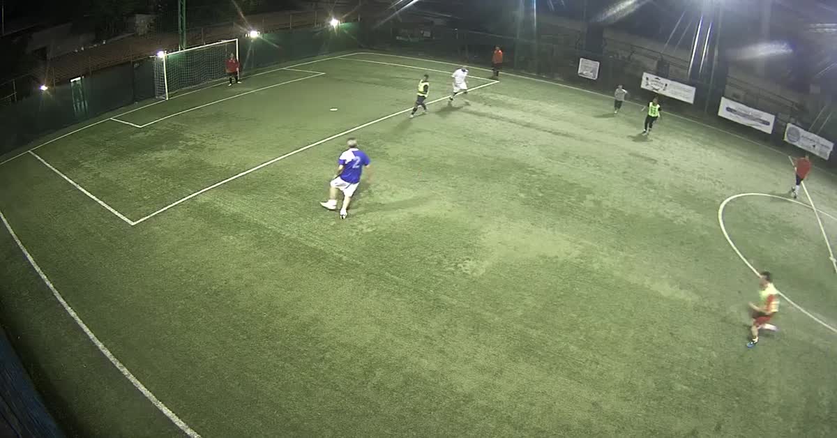 Gol angolino basso