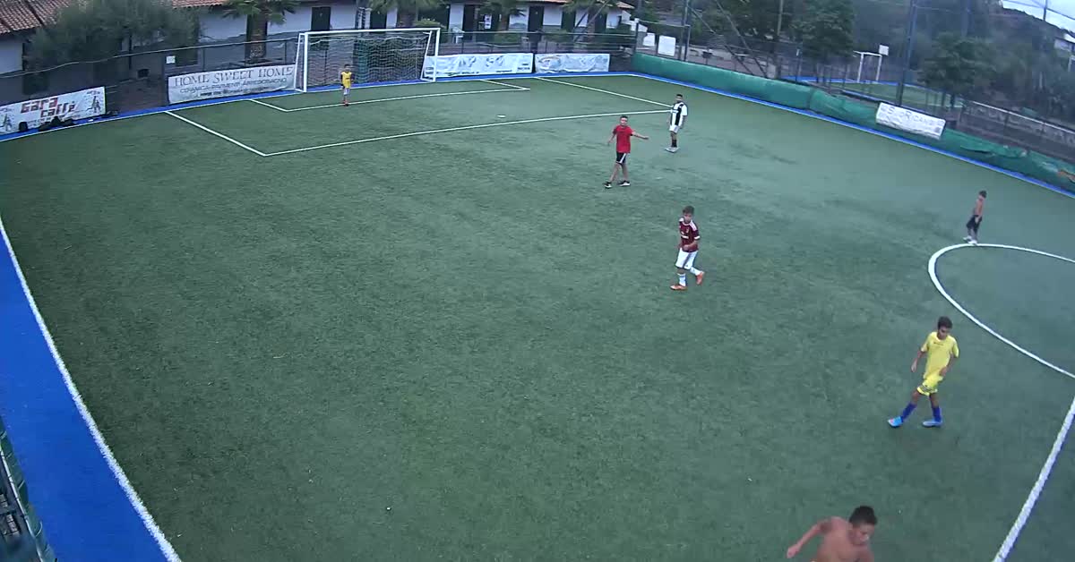 Gol da vero bomber.