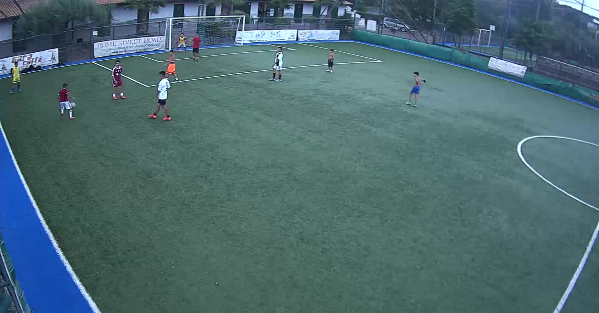 Gol di pancia con finta