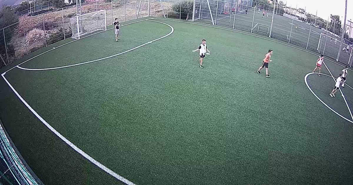 Tiro a porta libera