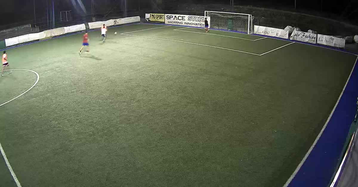 2-0 e palla al centro