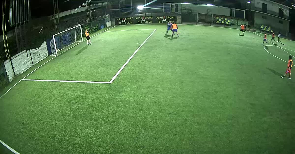 assist con il palo..