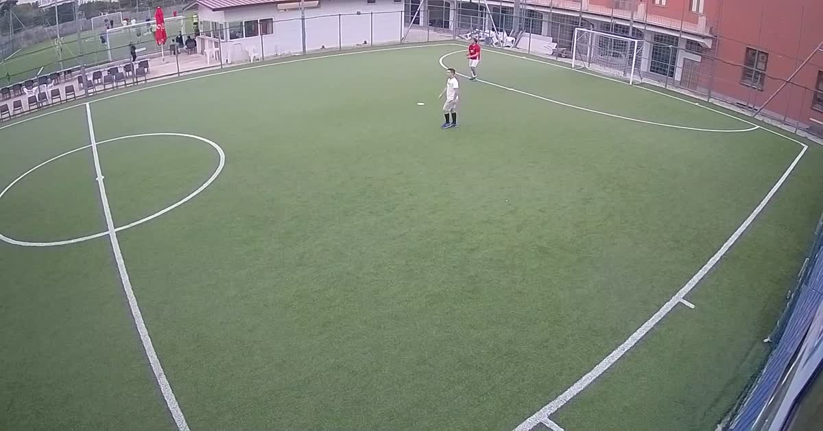Due volte Aziz e poi boom