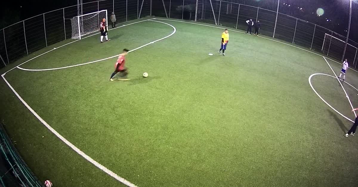IL CAPITANO RUBA I GOAL