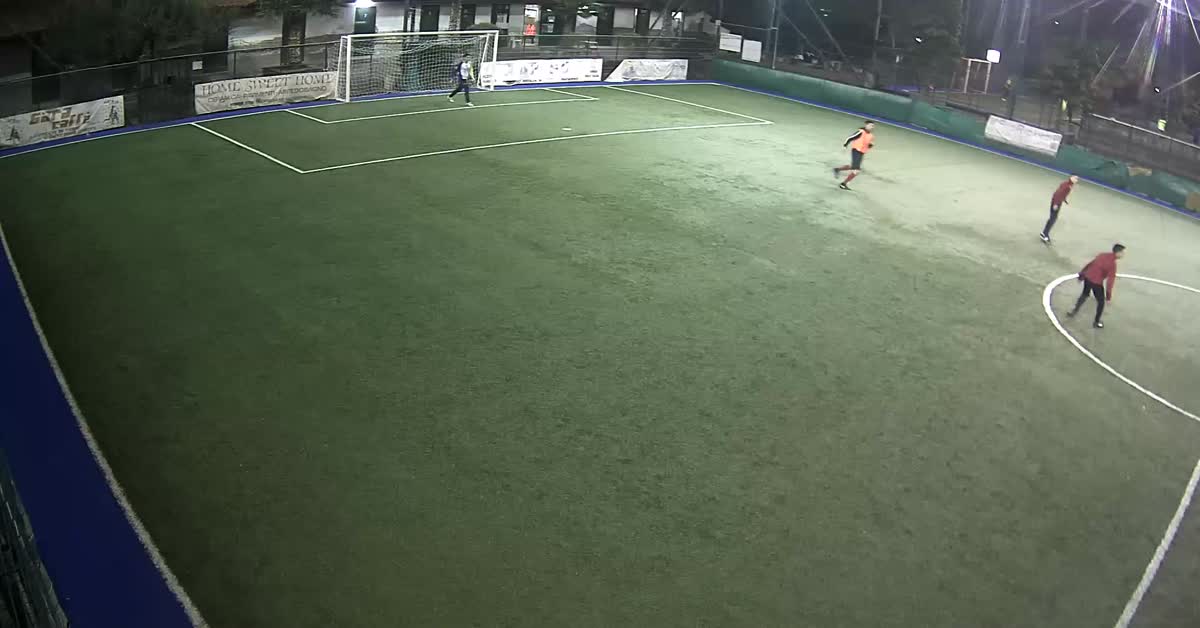 Finta al portiere e gol