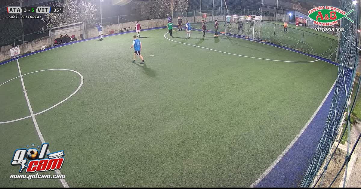 Dal centrocampo