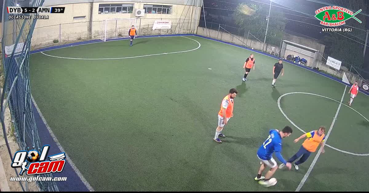 Altro assist al bacio