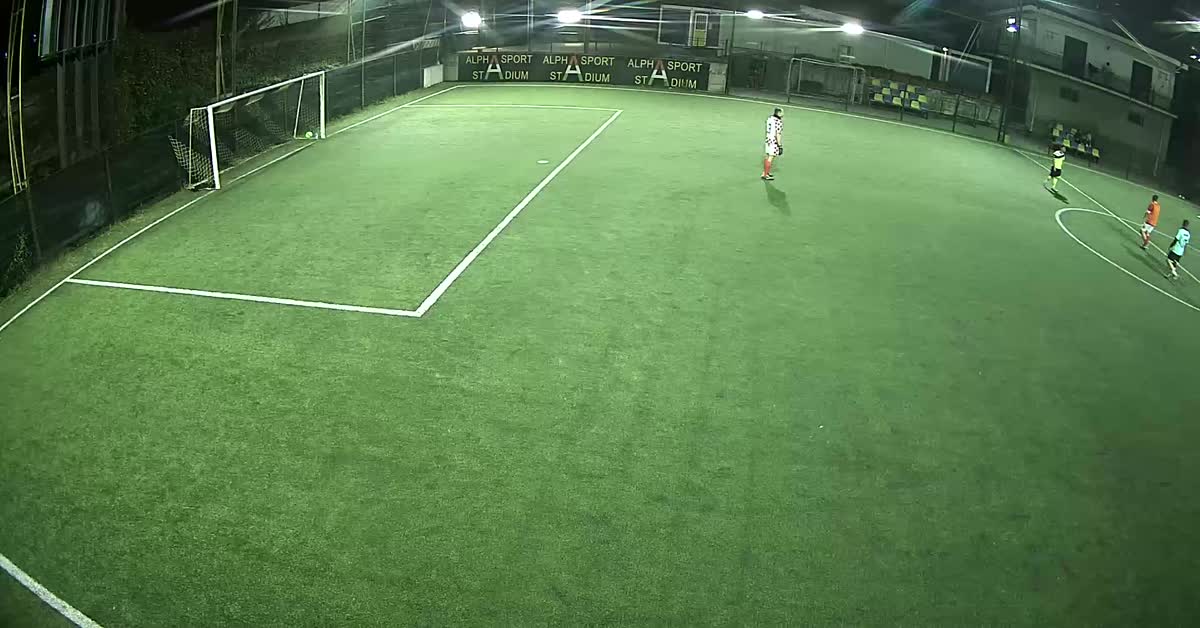 Taglio e gol in diagonale